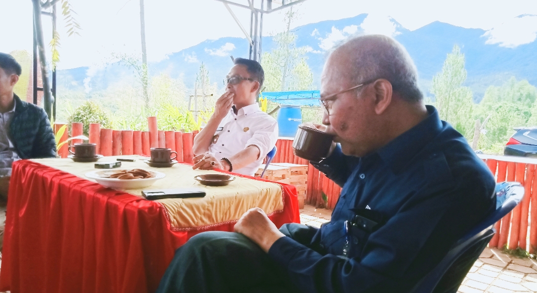 Berkunjung di Tondok Bakaru, Direktur BSKPP Kemnaker: Kopi Mamasa Nikmat